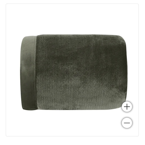 NWT Olive Green Plush Queen Blanket - Picture 3 of 7